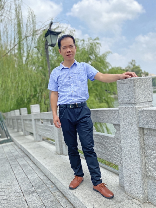 奇峰向阳的第一张照片--南靖相亲网