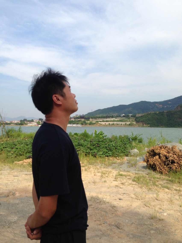 雾里看花的第一张照片--南靖相亲网