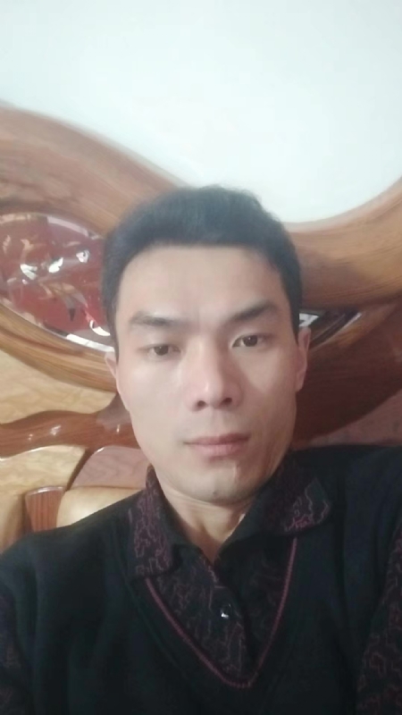 错把真心喂了狗的第四张照片--南靖相亲网